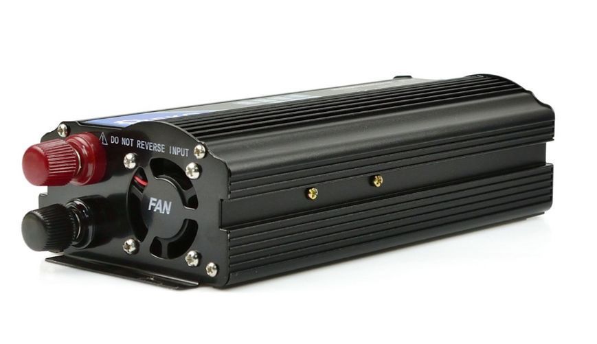 Инвертор &ndash; преобразователь напряжения 12V/230V (800/1600W) GEKO G17006 G17006 фото
